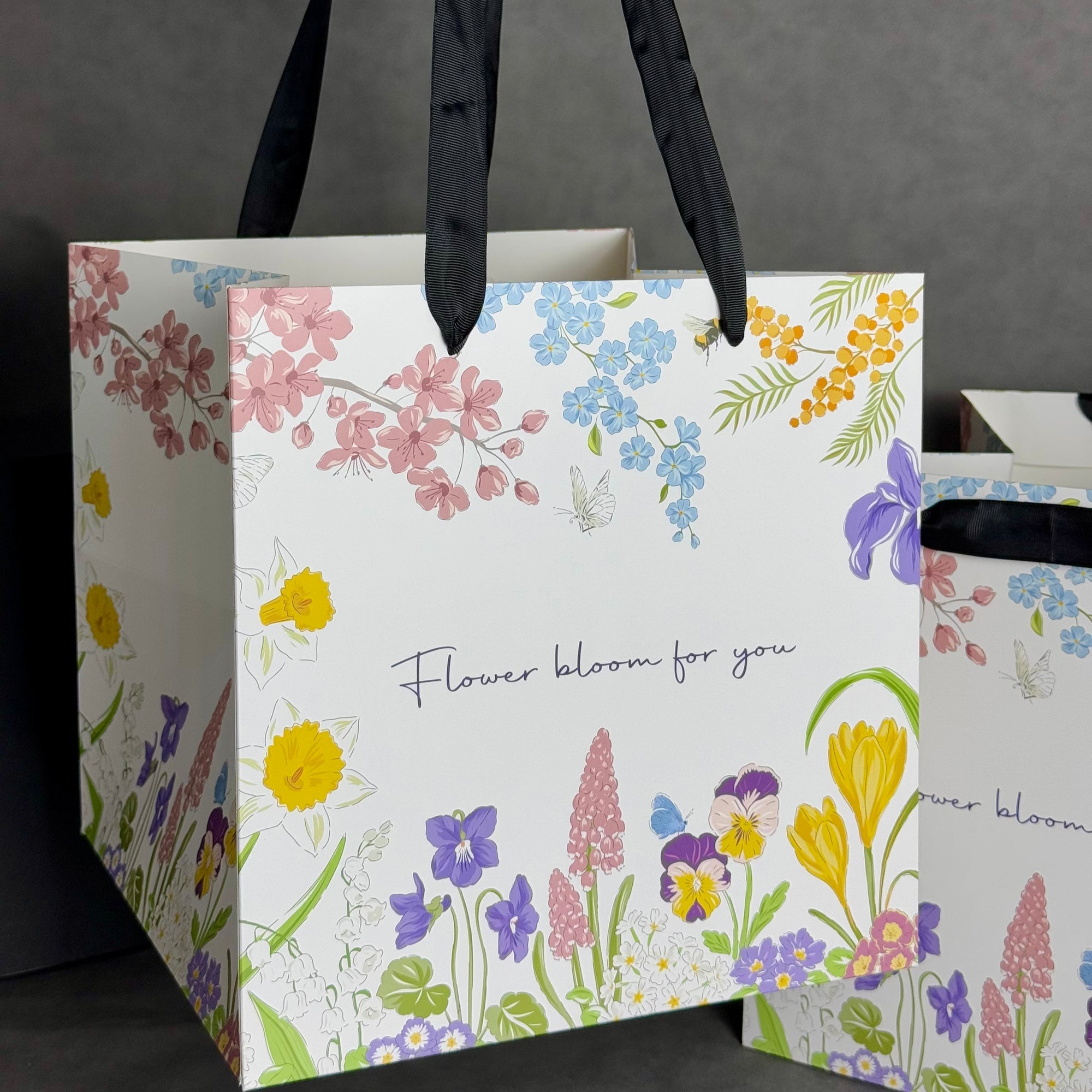 Ready - Made Floral Gift Bags for Florists – 11x11x11" with Handles – Pre - Printed, Sample (5 pcs) or Bulk (100 pcs) | Laribbons Custom - laribbons Custom Shop