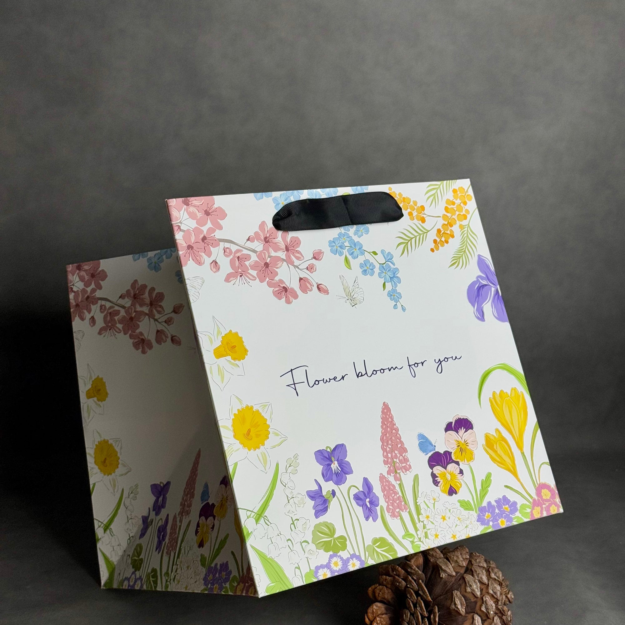 Ready - Made Floral Gift Bags for Florists – 11x11x11" with Handles – Pre - Printed, Sample (5 pcs) or Bulk (100 pcs) | Laribbons Custom - laribbons Custom Shop