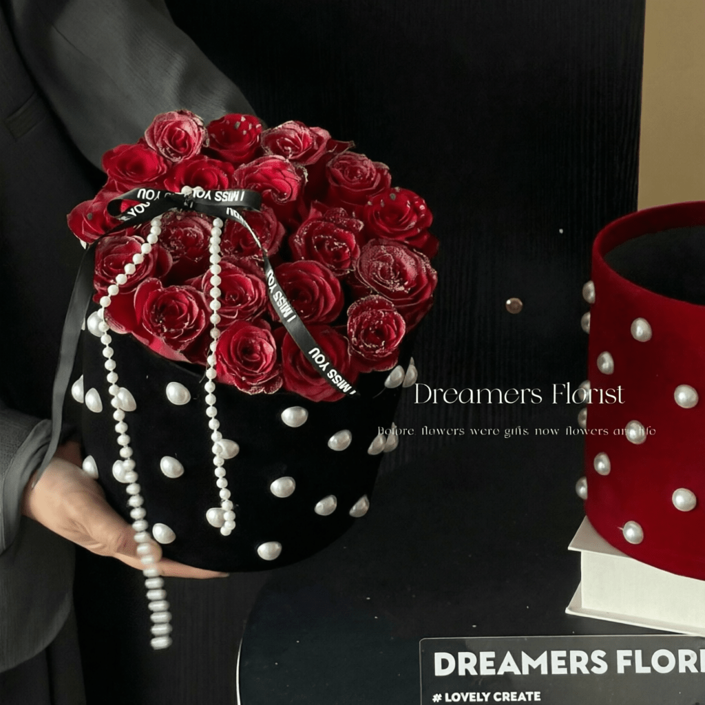 21.5×21.5cm Velvet - Finish Flower Gift Box | BX - ZZYTE | Laribbons Custom - laribbons